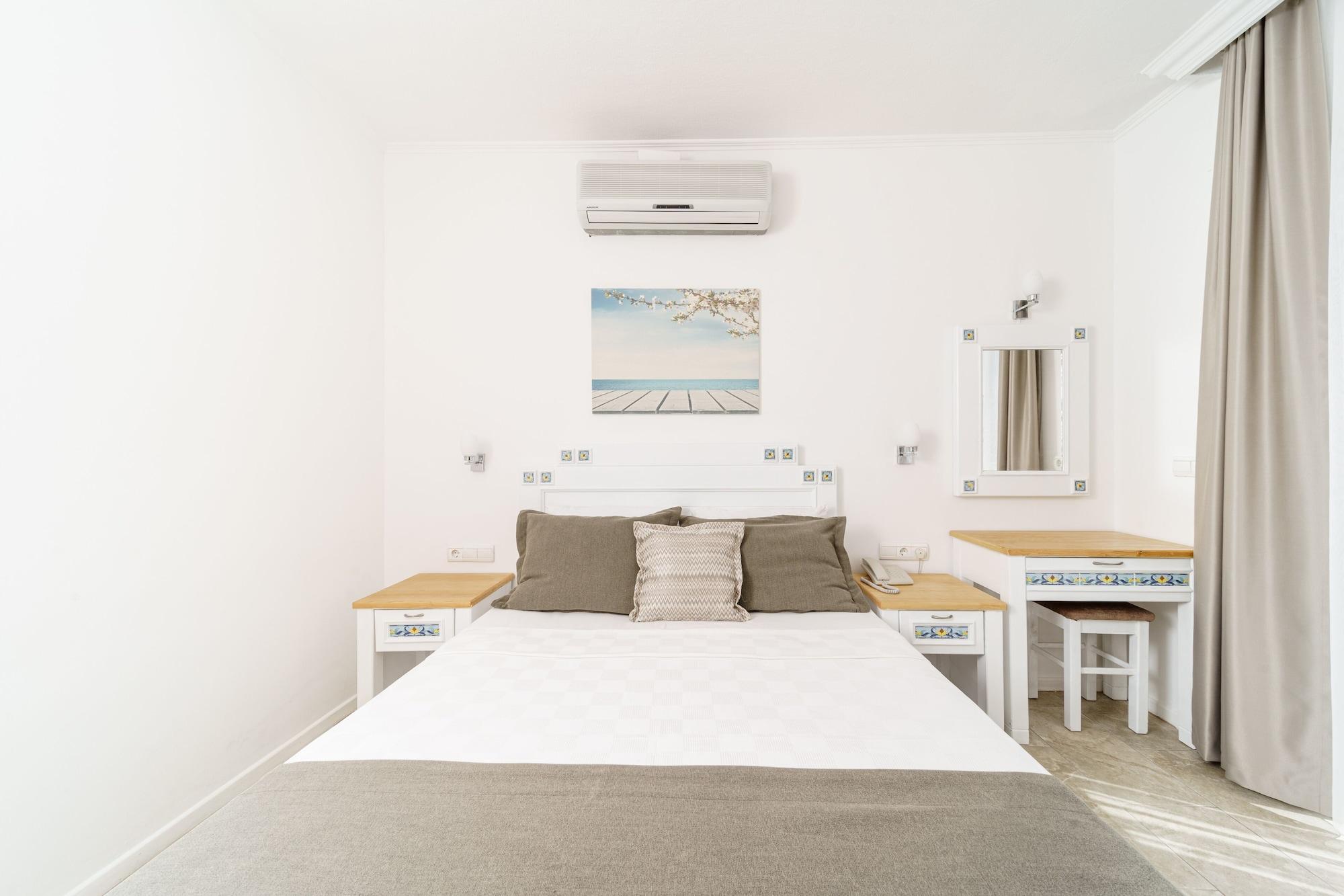 โรงแรมคอสตา ซาริยาซ Bodrum ภายนอก รูปภาพ
