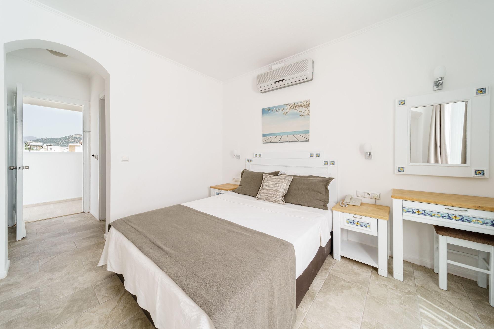 โรงแรมคอสตา ซาริยาซ Bodrum ภายนอก รูปภาพ